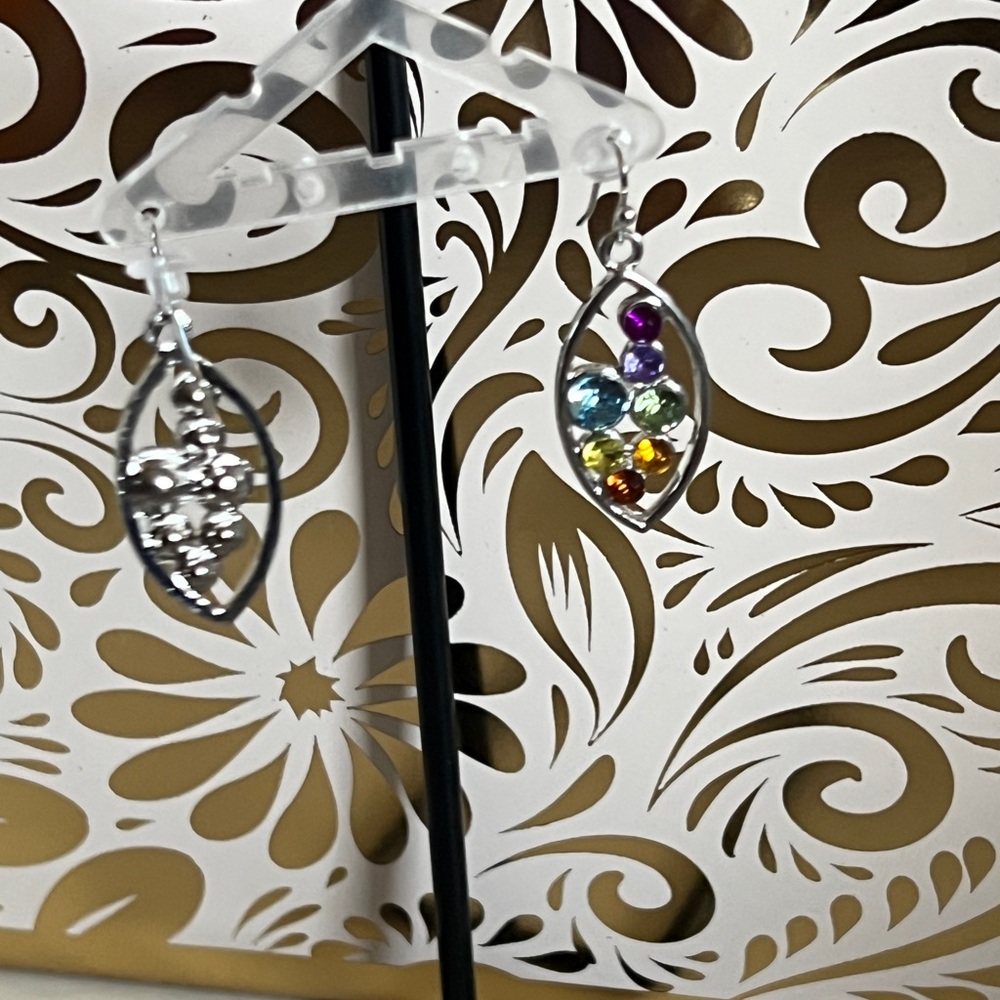 Elegant Multicolor Gemstone Earrings - Picture 4 of 4
